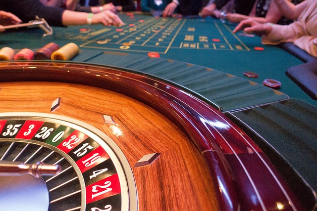 Oltre lo schermo: il fascino del relax nei veri casinò